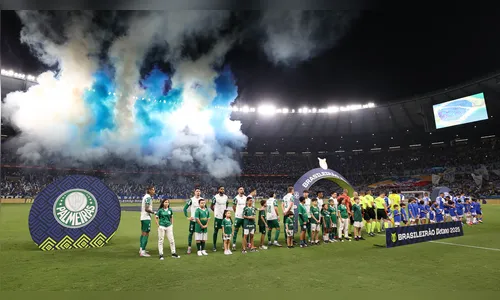 Torcedores do Palmeiras fazem grande festa antes de viagem para o Mundial