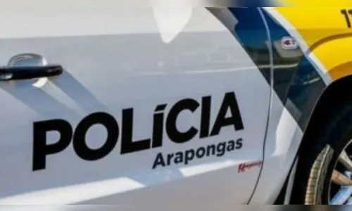 Caminhoneiro embriagado é preso após atingir parede de empresa