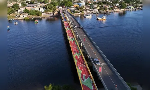 Ponte cheia de cores vira ponto turístico e encanta visitantes no PR