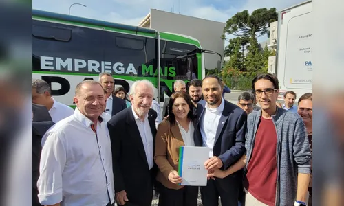 Prefeita Ana Lúcia participa de entrega estadual de equipamentos