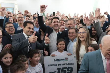 Ratinho Junior durante evento em Curitiba
