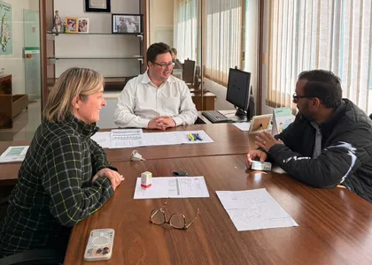 Reunião com Lucas Leugi, diretor da Regional de Saúde