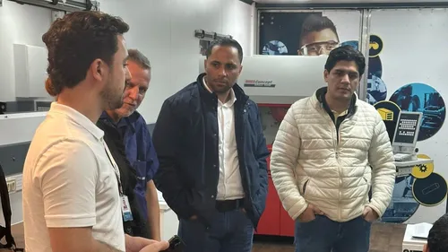 Rodolfo, Do Carmo e Neno visitam carreta