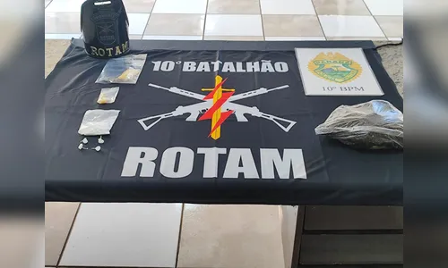 Rotam prende trio suspeito de tráfico de drogas em bairro de Apucarana