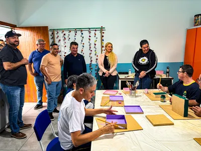Sérgio Onofre visita Apae de Sabáudia