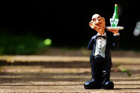 Servir não é se curvar