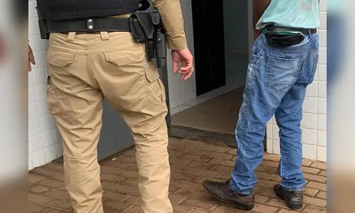 Homem é preso suspeito de fazer sexo com galinhas no Paraná