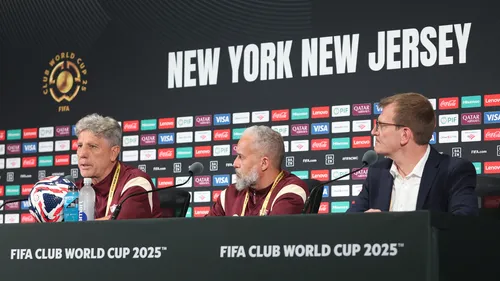 Técnico Renato Gaúcho fala com a imprensa no MetLife Stadium antes da estreia do Flu contra o Borussia Dortmund, pelo Mundial de Clubes.