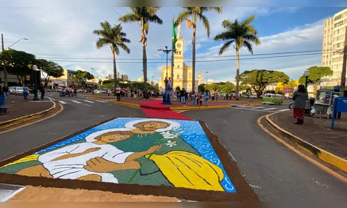 Veja os registros da procissão de Corpus Christi em Apucarana