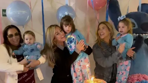 Virginia Fonseca durante aniversário da filha