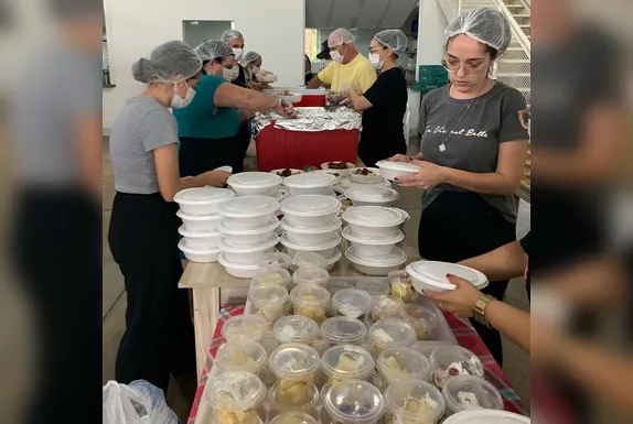 Os voluntários realizam a ação social há 20 anos