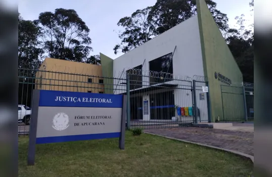 Mais de 1,5 mil eleitores regularizam título em Apucarana e Arapongas