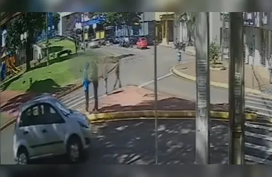 Professor publica vídeo e desabafa após ser acusado injustamente de furto em Apucarana (PR)