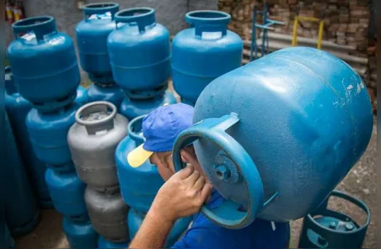 Preço do gás de cozinha deve subir a partir da próxima terça-feira em Apucarana