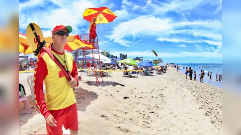 Bombeiros reforçam prevenção no Litoral durante o feriado e preparam efetivo para o verão
