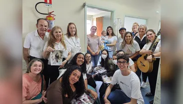 Ações voluntárias levam música e 'dia de spa' para mães internadas em hospitais de Apucarana