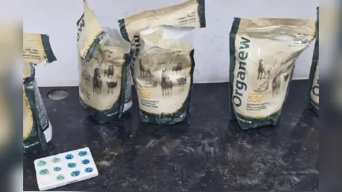 Traficantes que enviavam cocaína em potes de whey protein pelos Correios são alvo da polícia