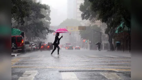 Inmet emite alerta de tempestade para 178 cidades do Paraná a partir desta quarta (21)