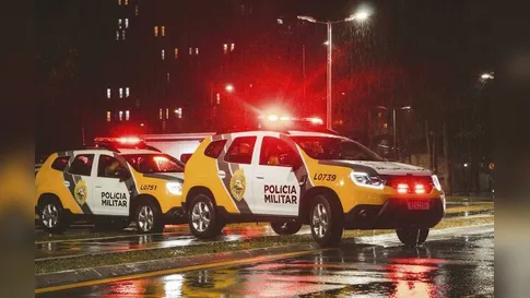 Policial de folga é esfaqueado após acidente com criança; agressor é morto no litoral do Paraná