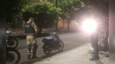 Jovem é pego pela Rocam rodando com Biz de chassi raspado em Apucarana