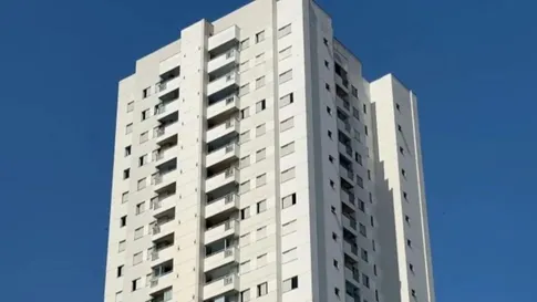 Justiça manda soltar suspeitos de torturar jovem que morreu ao cair do 14º andar em Londrina