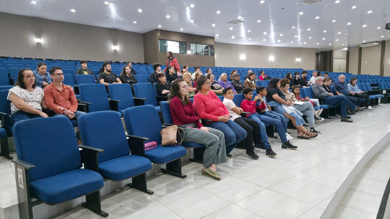 Jandaia celebra assinatura da PNAB com 50 fazedores de cultura