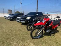 Carros e motos apreendidos