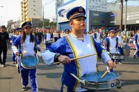 Desfile cívico levou multidão para Avenida Arapongas; veja como foi