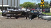 Moto seguia no mesmo sentido quando foi atingida pelo carro carregado com maconha