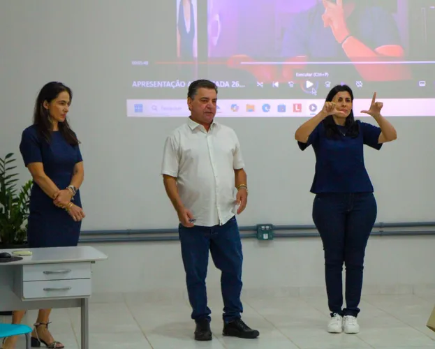 Arapongas celebra Dia Nacional do Surdo com entrega de certificações