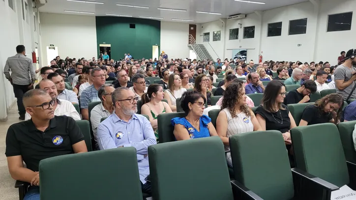 Debate da OAB reúne três candidatos a prefeito em Apucarana