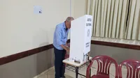 Candidato Jair Milani vota em Arapongas e diz estar confiante