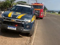 Casal fica ferido após bater moto em caminhão parado na Minas Gerais