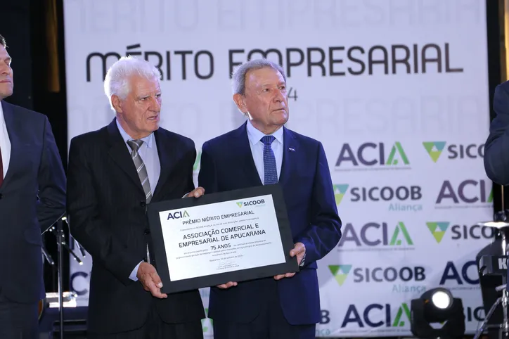 Acia entrega Prêmio Mérito Empresarial em Apucarana