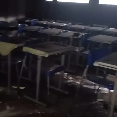 Aulas são suspensas após incêndio destruir sala em escola de Rolândia