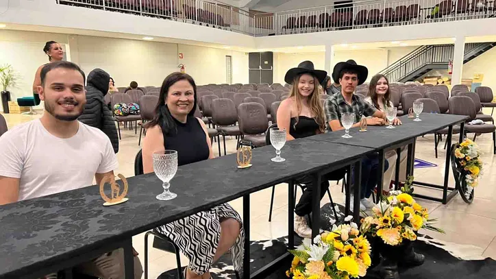 Candidatas à Garota Expovale 2024 dão show na primeira seletiva