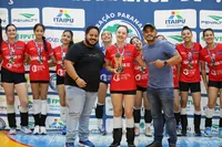 A equipe também conta com os auxiliares técnicos Lucas Giovanone e Nathalia Hauptmann