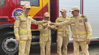 Bombeiros de Apucarana recebem novo caminhão de combate a incêndio