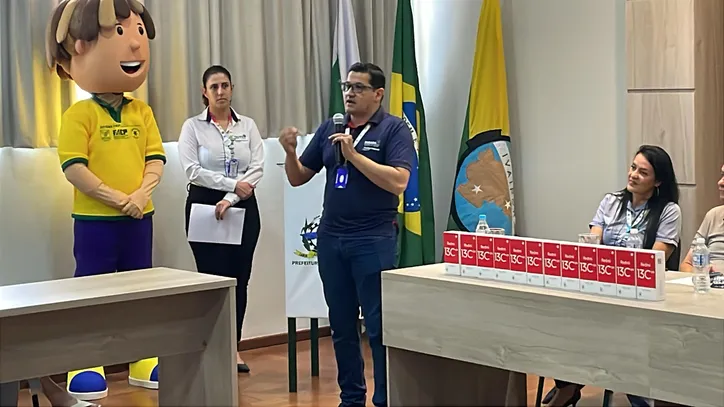 Agrinho entrega prêmios a alunos e professores da região de Ivaiporã