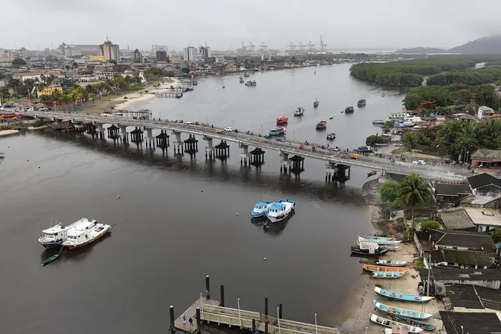 Ponte dos Valadares, em Paranaguá