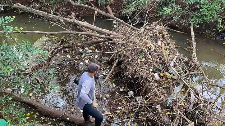 Prefeito Carlos Gil detalha ações de combate à dengue em Ivaiporã