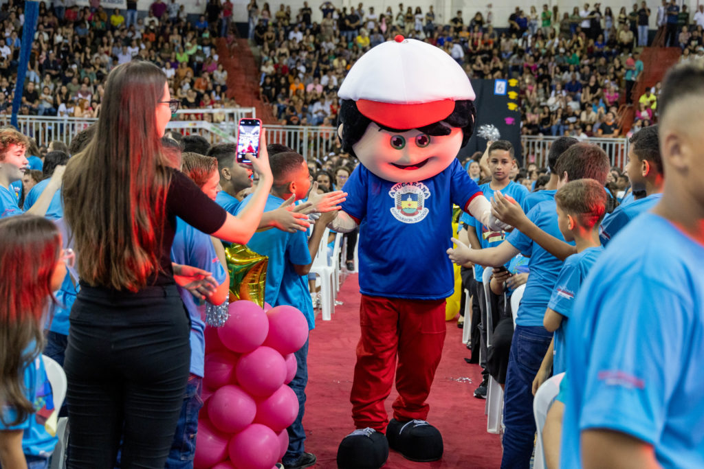 Apucarana forma 1.428 alunos dos anos iniciais do Ensino Fundamental