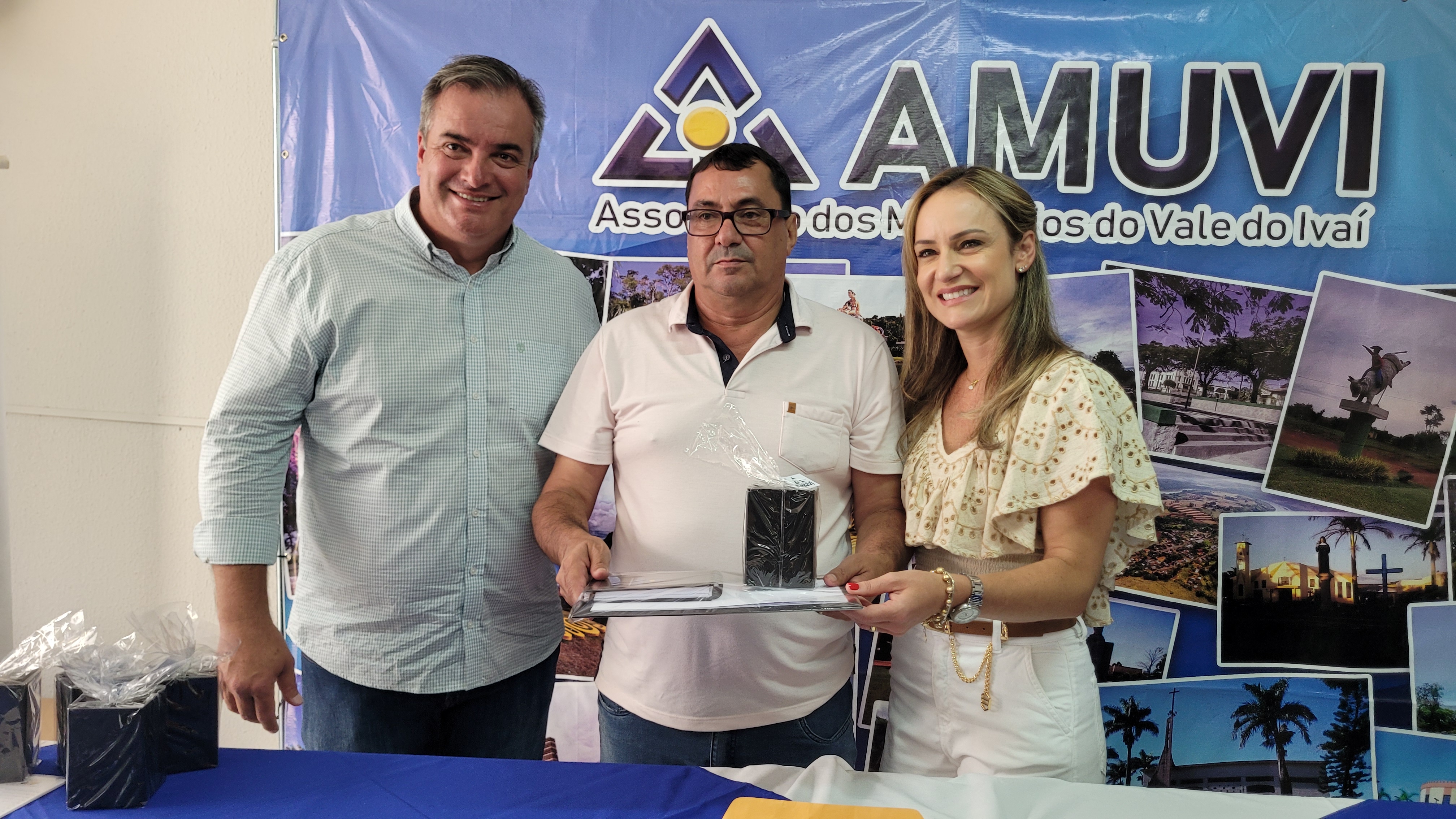 Prefeitos da Amuvi elegem novo presidente da associação; veja