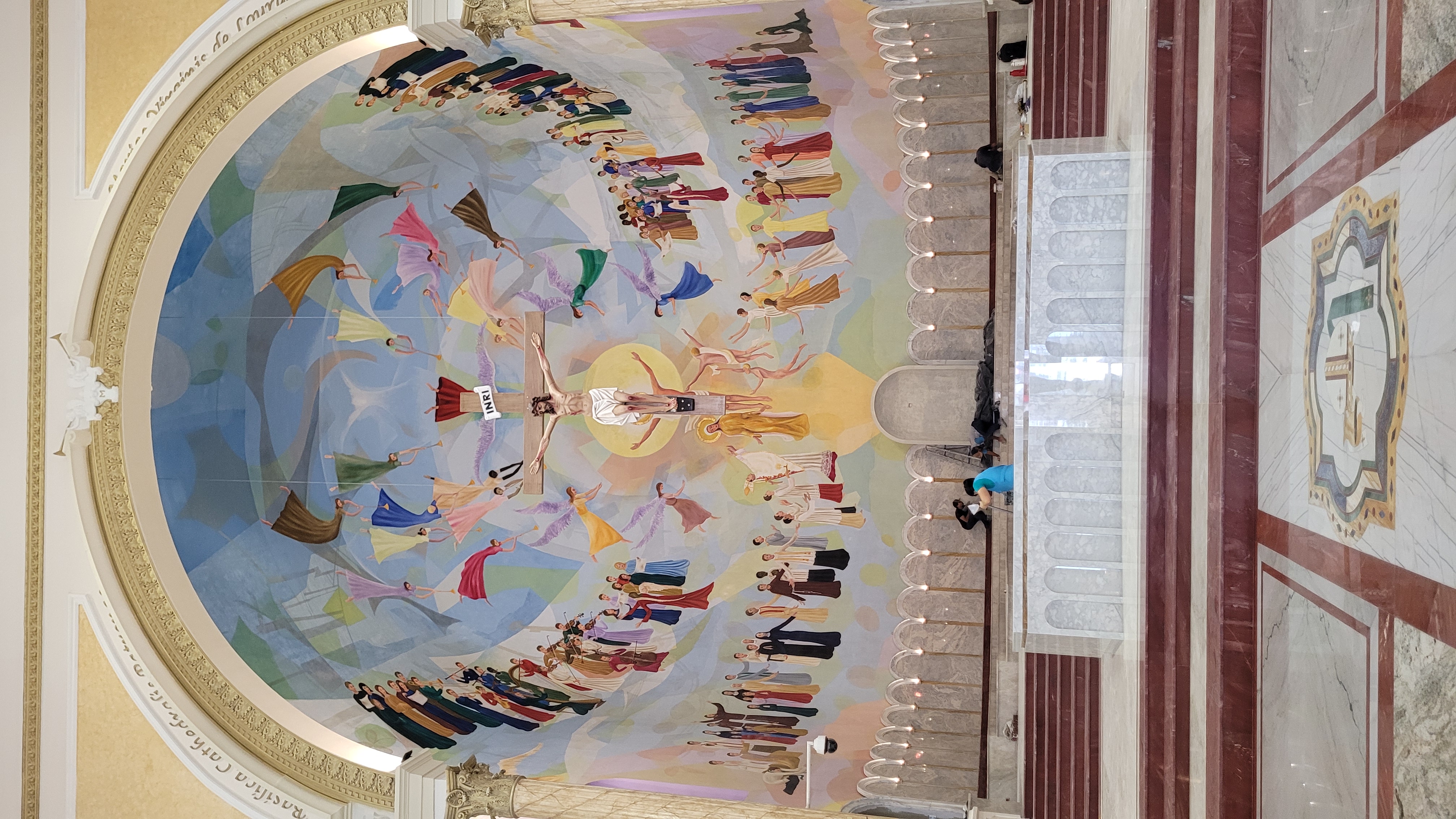 Veja como ficou a Catedral de Apucarana após a reforma; fotos e vídeo