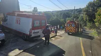 Carro capota e duas meninas ficam feridas em Apucarana; veja
