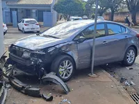 Mulher fica ferida após acidente na área central de Arapongas