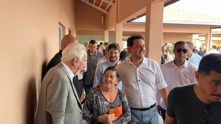 Governador Ratinho Junior inaugura Condomínio do Idoso em Arapongas
