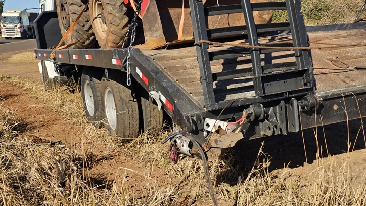 Pai e filho morrem em grave acidente na BR-487, em Campo Mourão