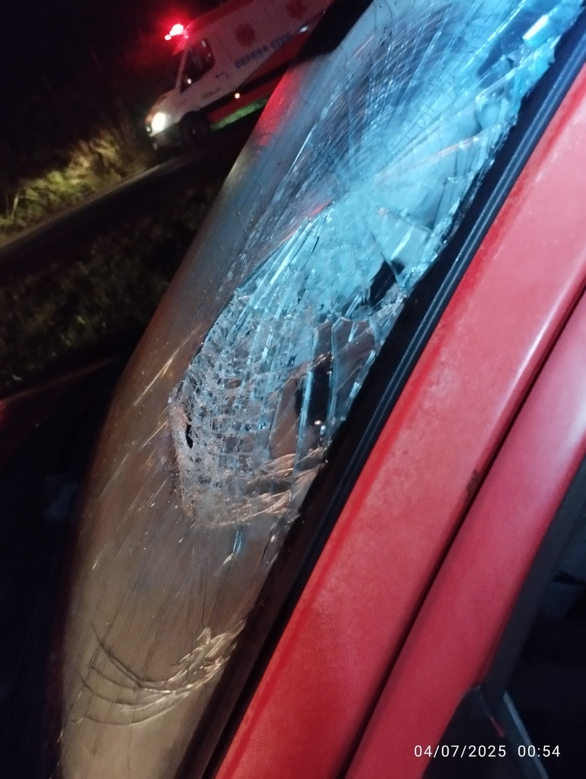 Acidente grave deixa duas vítimas feridas entre Jandaia e Mandaguari