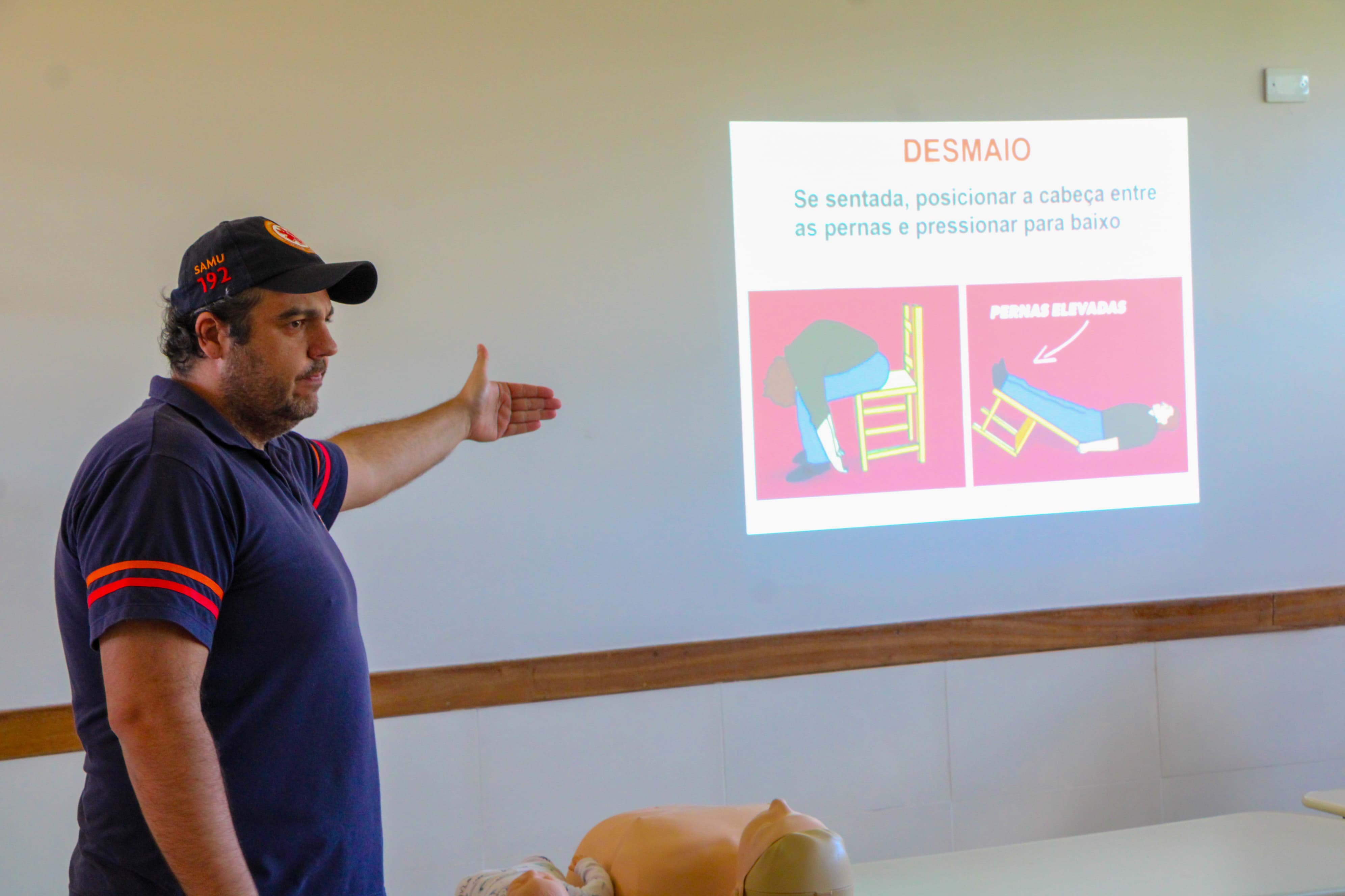Arapongas capacita motoristas escolares em primeiros socorros